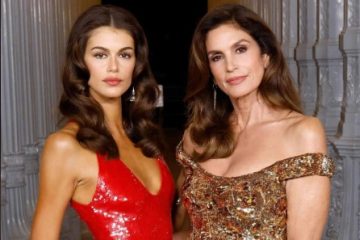 Kaia Gerber Says She Grew Up With Nude Photos of Mom Cindy Crawford