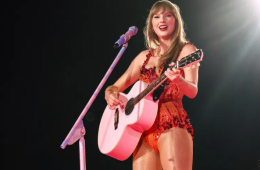 Taylor Swift Becomes Youngest Woman Inducted Into Songwriters Hall of Fame