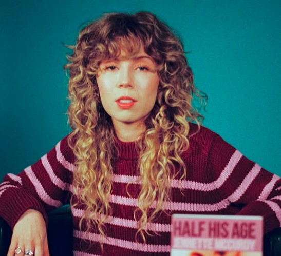 Jennette McCurdy Reflects on Dating an Older Man at 18: “Red Flags All Around”
