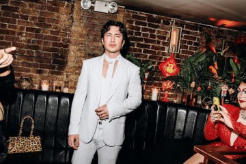 Hudson Williams Found the Absolute Hottest Way to Wear a Tie