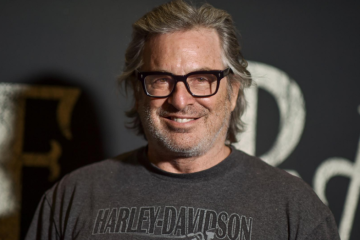 Robert Carradine, Cult Film and TV Icon, Dies at 71