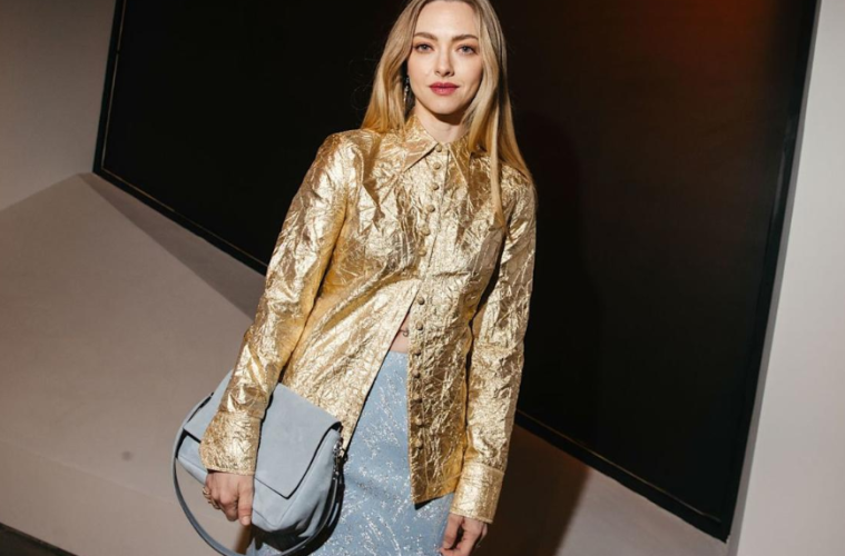 Amanda Seyfried says she still has her teen belly ring