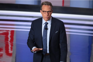 Jake Tapper Breaks News of Paramount Buying WBD Live
