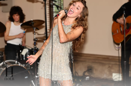 Miley Cyrus Returns as Hannah Montana