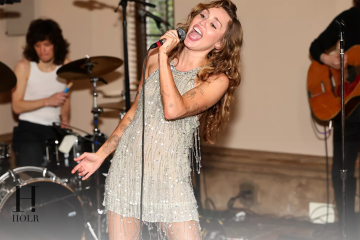 Miley Cyrus Returns as Hannah Montana