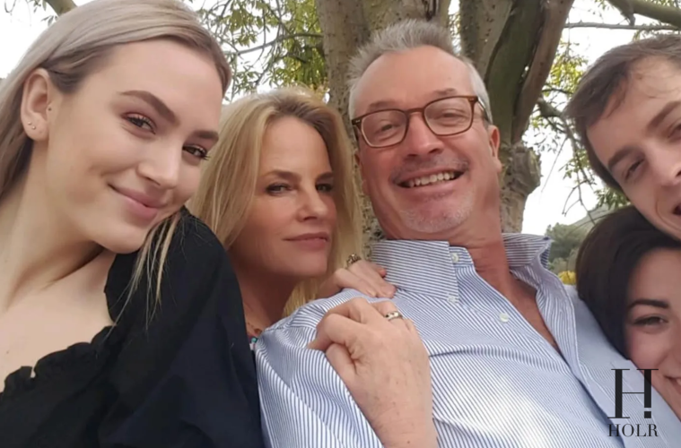 Jennifer Runyon’s Family: Husband and 2 Kids