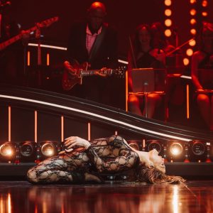 Jennifer Lopez Closes Vegas Residency with Emotional Final Show