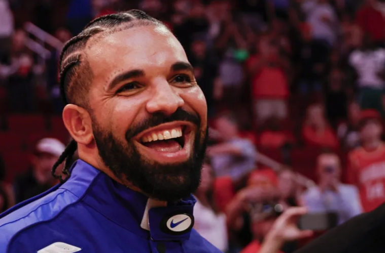 Drake DMs Fan After Viral ‘Explaining Drake Songs’ Videos