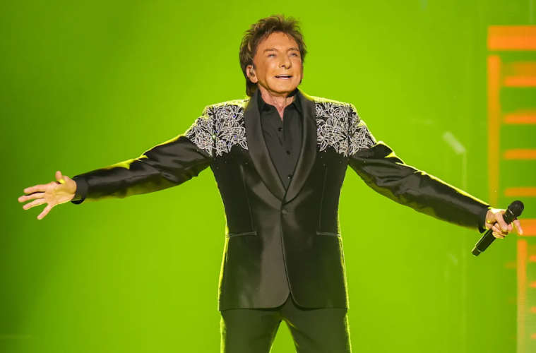 Barry Manilow Announces First New Studio Album in 15 Years