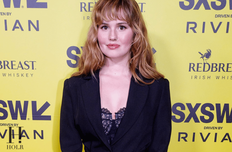 Debby Ryan Jessie Reunion New Mom Appearance