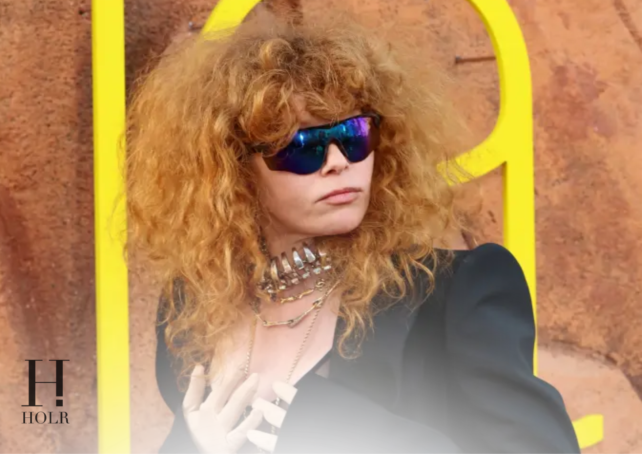 Natasha Lyonne Escorted Off Delta Flight After Premiere