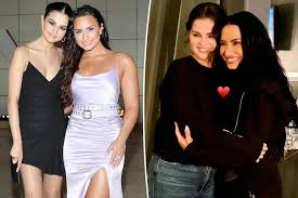 Selena Gomez Demi Lovato Reunion After 10 Years