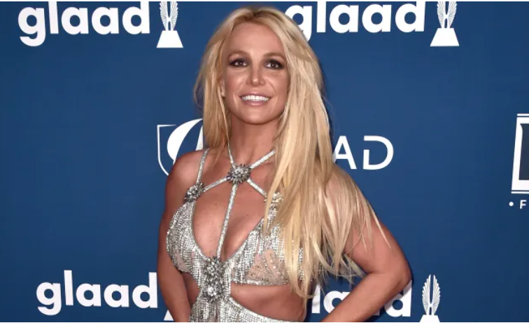 Britney Spears Voluntarily Enters Rehab After DUI Arrest