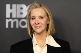 Lisa Kudrow Reflects on ‘Friends’ Writers Room Culture