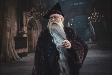 John Lithgow Defends Rowling Amid Dumbledore Debate