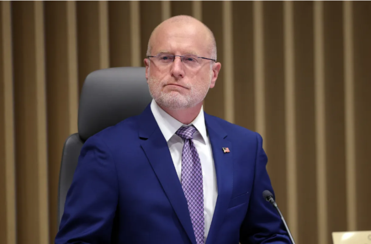 FCC Weighs Early Review of Disney’s ABC Broadcast Licenses