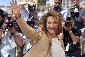 French Film Icon Nathalie Baye Dies at 77, Leaves Legacy