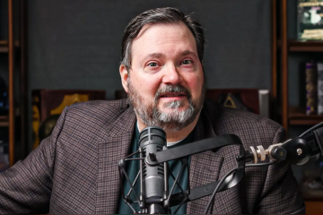 Sanderson Nears Midpoint on Apple’s Mistborn Film Script