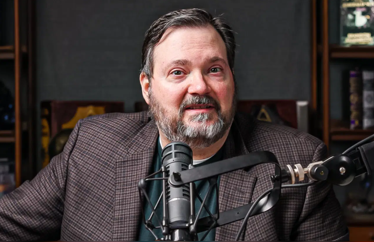 Sanderson Nears Midpoint on Apple’s Mistborn Film Script