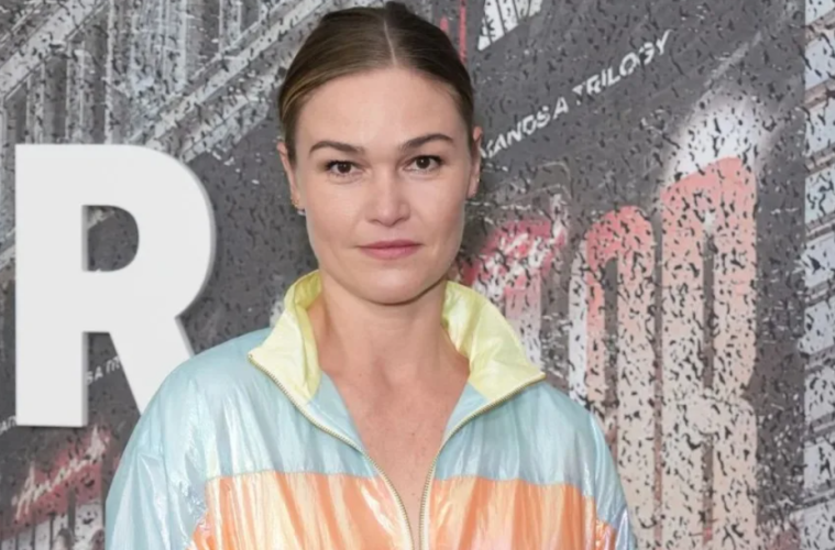 Julia Stiles Says She Works to Support Family, Not Image