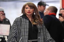 Taylor Swift Fans Decode New Album Clues!