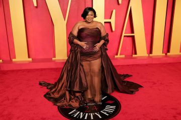 Lizzo Marks Birthday With Intimate Celebration