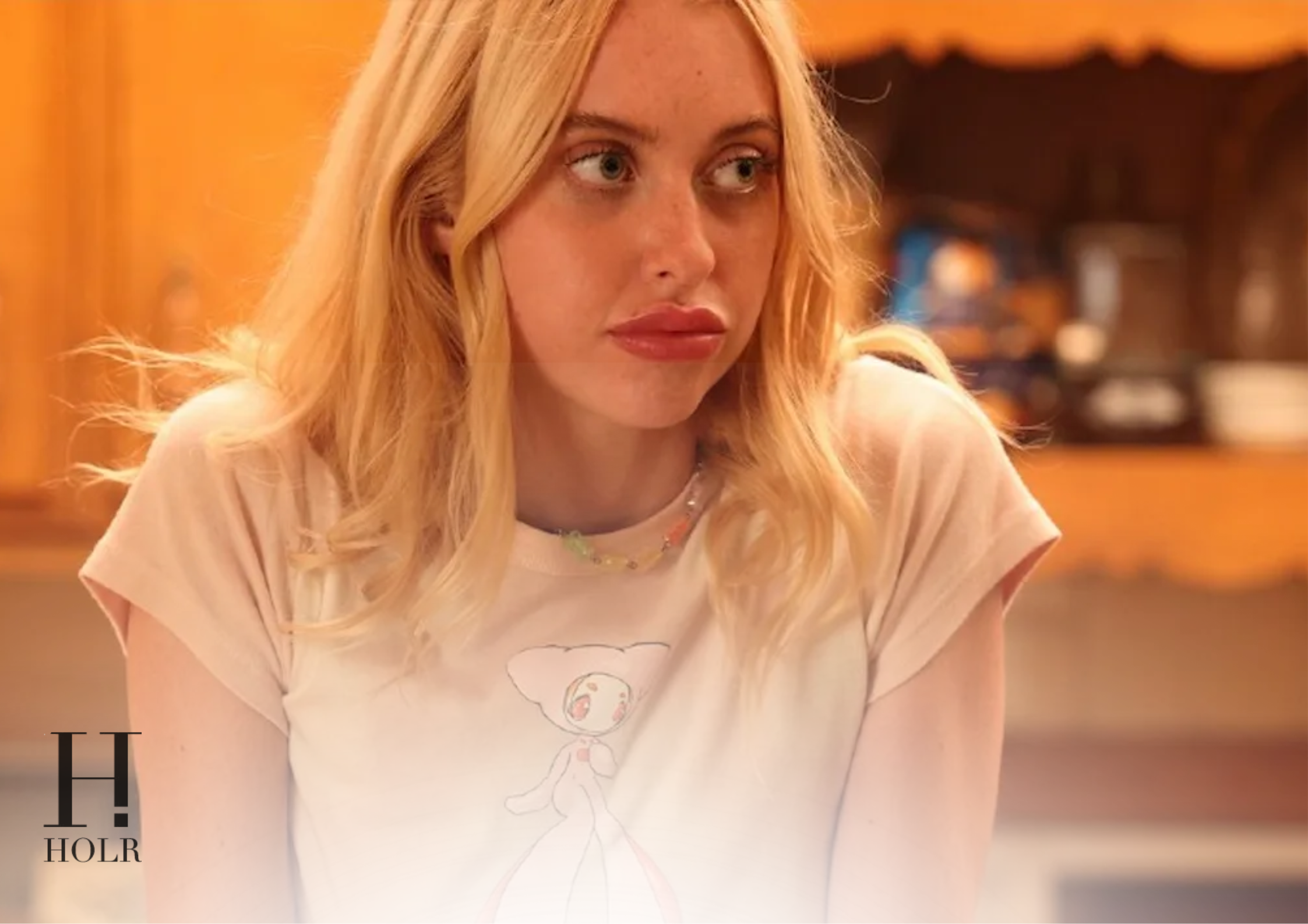 Chloe Cherry Euphoria Season 3 Premiere Interview Scene