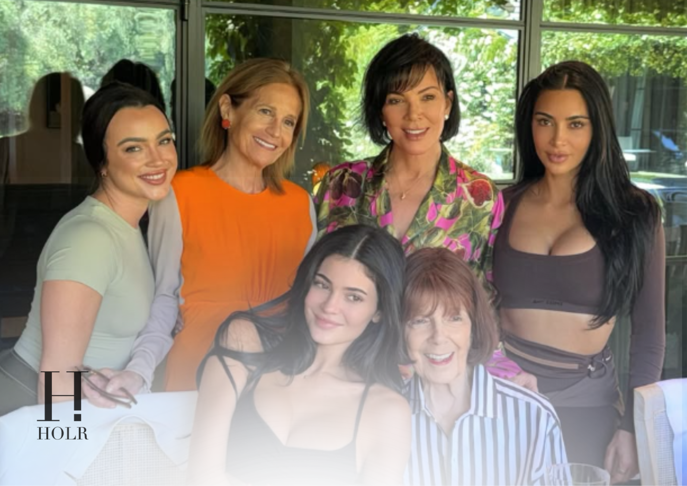 Kylie Jenner’s Mother’s Day Family Photo With Kris Jenner Goes Viral