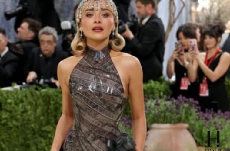 Why Everyone Is Talking About Sabrina Carpenter Right Now