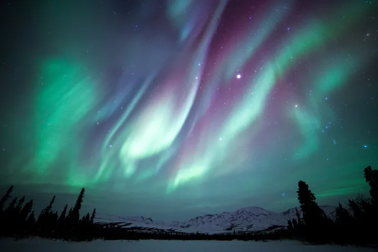 Northern Lights Tonight: Best Time and Places to Watch the Aurora Borealis