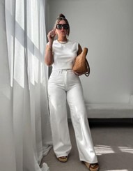 Jennifer Garner and Mariska Hargitay Make White Jeans the Must-Have Summer Trend