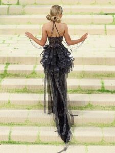 Sabrina Carpenter Met Gala 2026 Dior Look Goes Viral