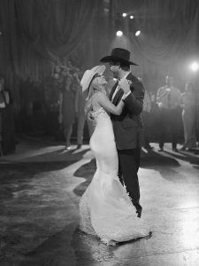 Lainey Wilson Marries Devlin Duck Hodges in Tennessee Wedding