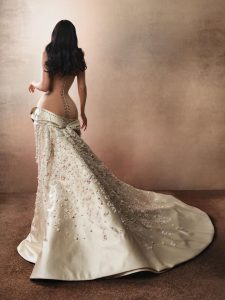 Kylie Jenner Stuns in Schiaparelli Met Gala Look