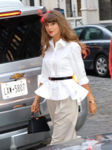 Taylor Swift Enters Her Chic NYC Girl Era