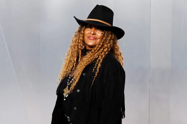Pam Grier Opens Up About Sex Life and Aging at 76