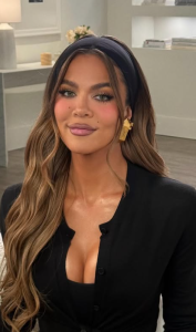 Khloé Kardashian Stuns in Effortless Black Glam