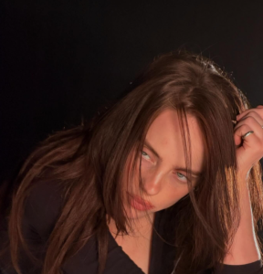 Billie Eilish Debuts Another Major Hair TransformationBillie 