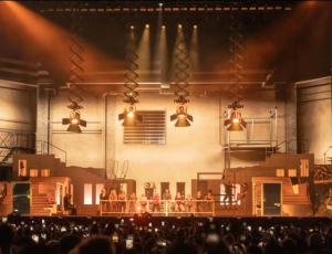 Sabrina Carpenter’s “Sabrinawood” Coachella Stage Stuns