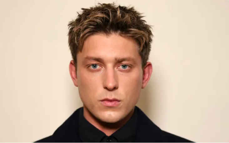 Tom Francis Lands Major Role in Apple TV’s The Off Weeks
