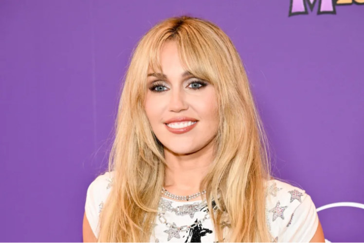 Miley Cyrus to Receive Hollywood Walk of Fame Star May 22