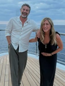 Jennifer Aniston ‘Very Happy’ With Jim Curtis
