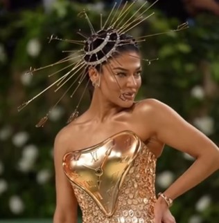 Sabrina Harrison’s Met Gala Look Celebrates Fashion as Art