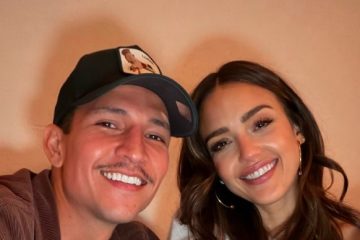 Danny Ramirez and Jessica Alba Enjoy Relaxing Beach Day Together in Miami