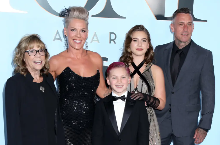 Pink Shouts Out Daughter Willow During Tony Awards 2026