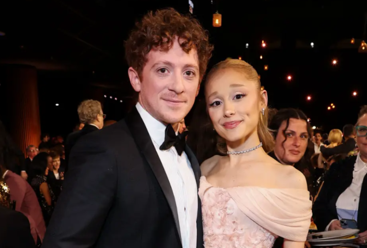 Ariana Grande and Ethan Slater Breakup Clues Explained