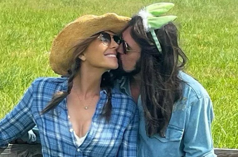 Elizabeth Hurley and Billy Ray Cyrus' Sweetest Moments