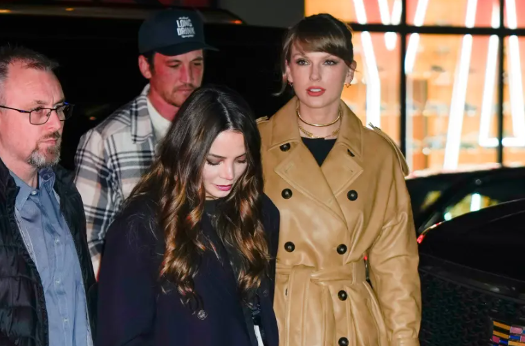 Taylor Swift and Travis Kelce Wedding Snubs Spark Buzz