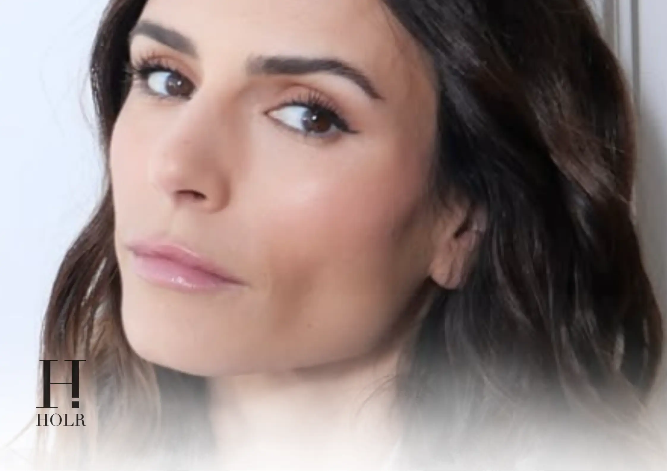 Jordana Brewster discusses undergoing awake brain surgery during a recent interview.