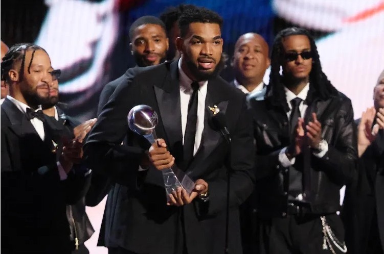 New York Knicks players accept the Best Team award at the 2026 ESPYS following their NBA championship season.